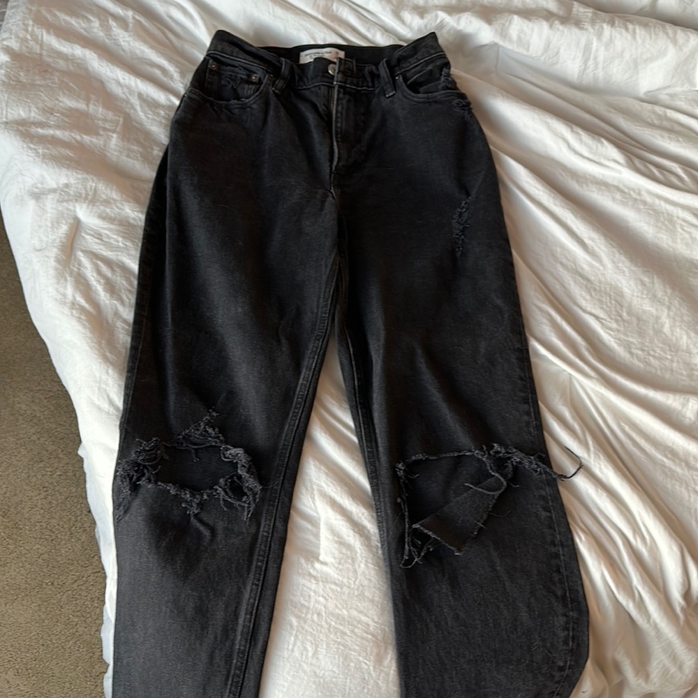 Abercrombie 90’s Straight Ultra High Rise